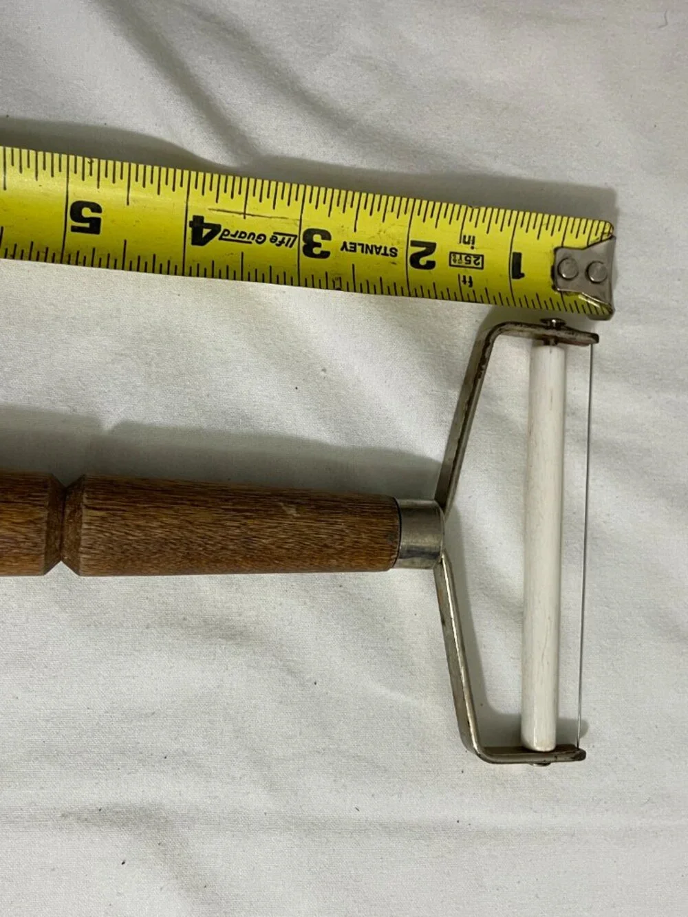 Vintage Cheese Slicer Wooden Handle Wire Cutter Kitchen Tool White Roller